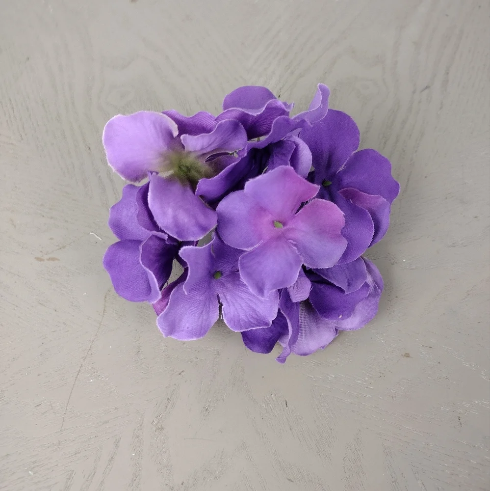 Purple Floral Accent